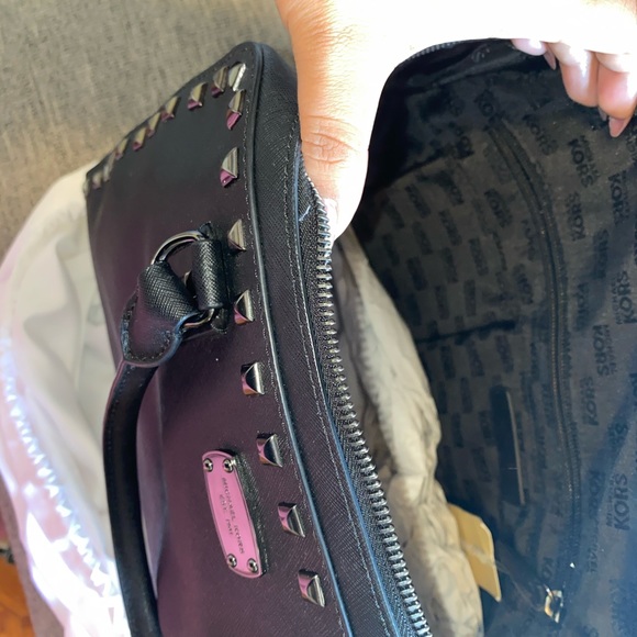 Micheal Kors - Picture 3 of 5